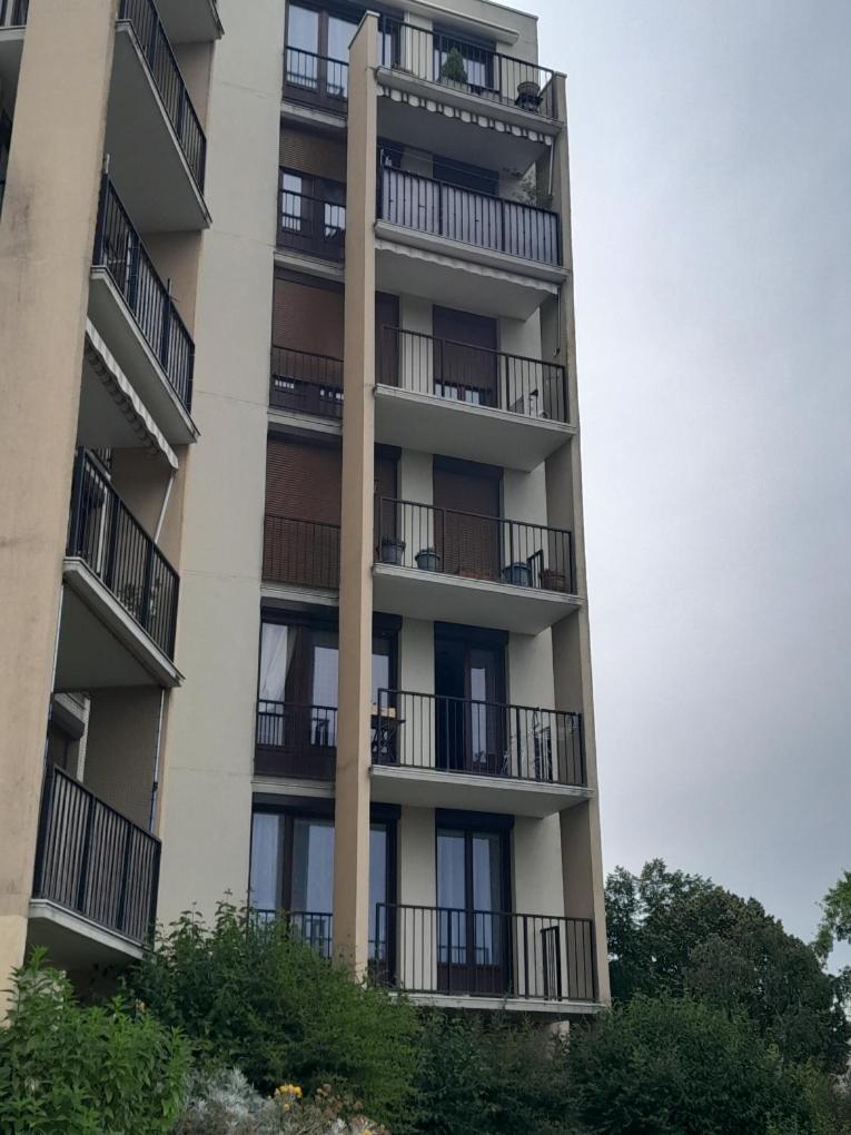 Chambre Confort Dans T3 Joué-lès-Tours Exterior foto